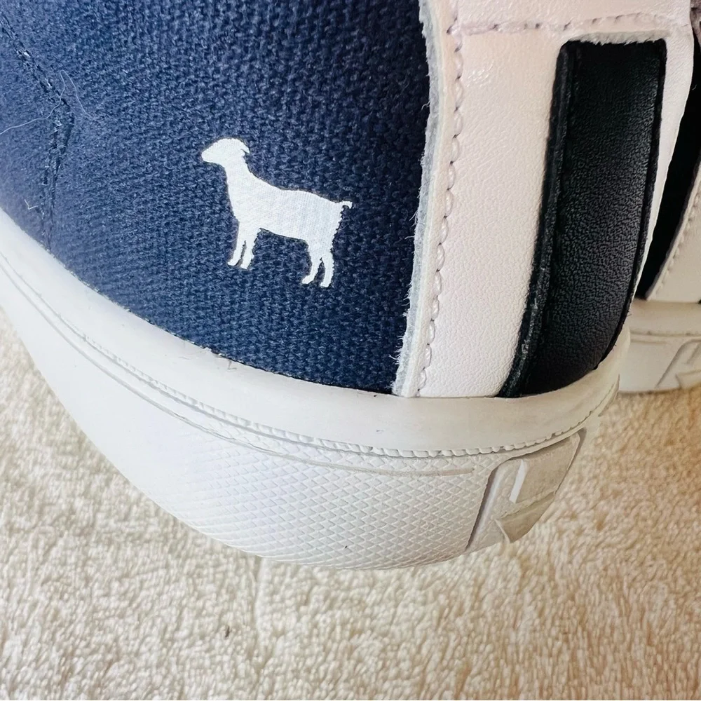 GOATS 573 NAVY BLUE CANVAS SNEAKERS ONE STRAP SIZE 8